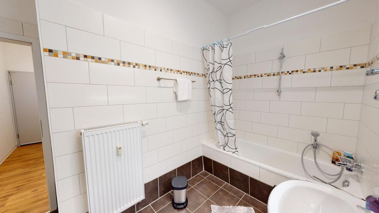 Sweethome - Business-apartment Mit Kueche Und Terrasse, Netflix, Stellplatz
